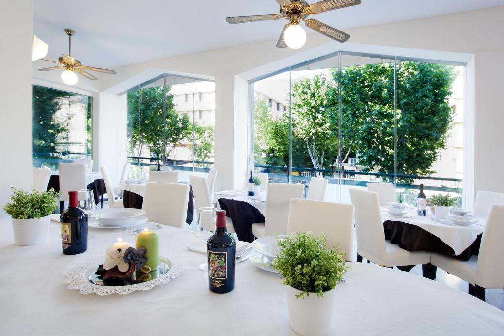 Hotel Esplanade Rimini Rum bild